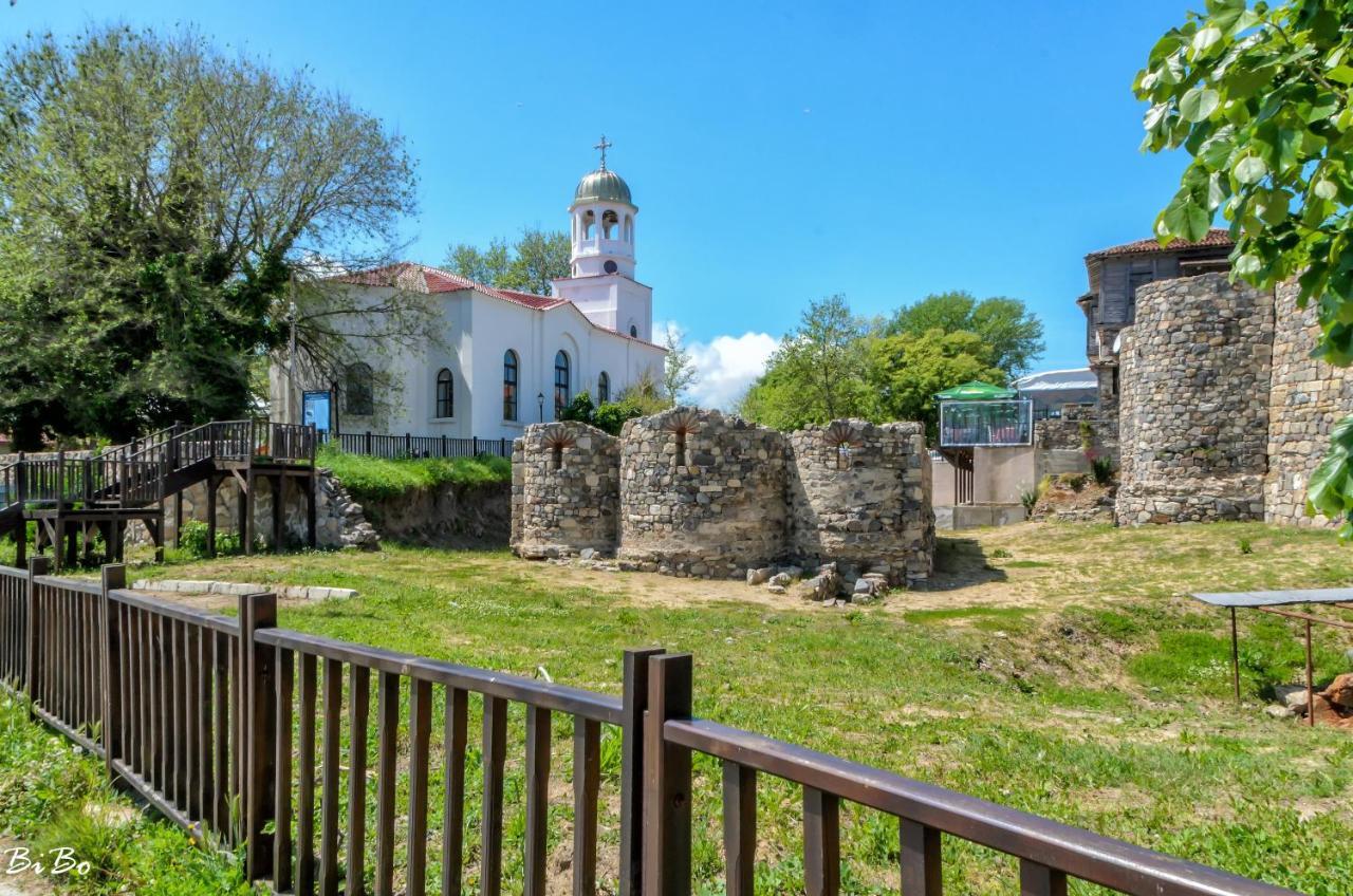 Dom Mladenovi Hotel Sozopol Eksteriør billede